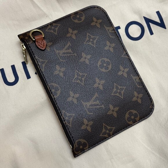 LOUIS VUITTON Monogram Bag Insert/Pouch/Wristlet (NWOT) - Picture 4 of 10